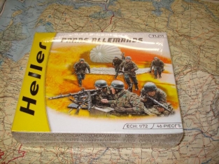 Heller 49653 German paratroops